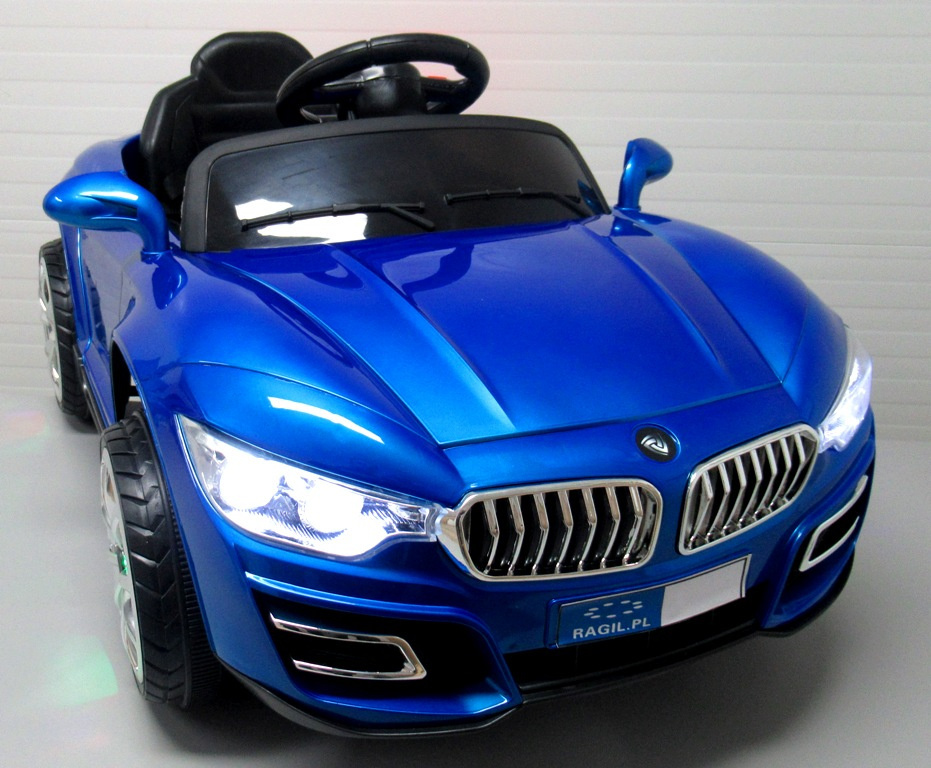 Cabrio B16 niebieski lakierowany, autko na akumulator, funkcja bujania